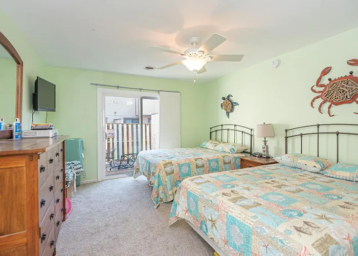 Uptown Oc 2 Bedroom With Pool Sauna And Pickleball Holiday home