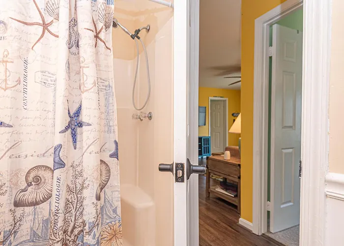 Holiday home Uptown Oc 2 Bedroom With Pool Sauna And Pickleball Ocean City